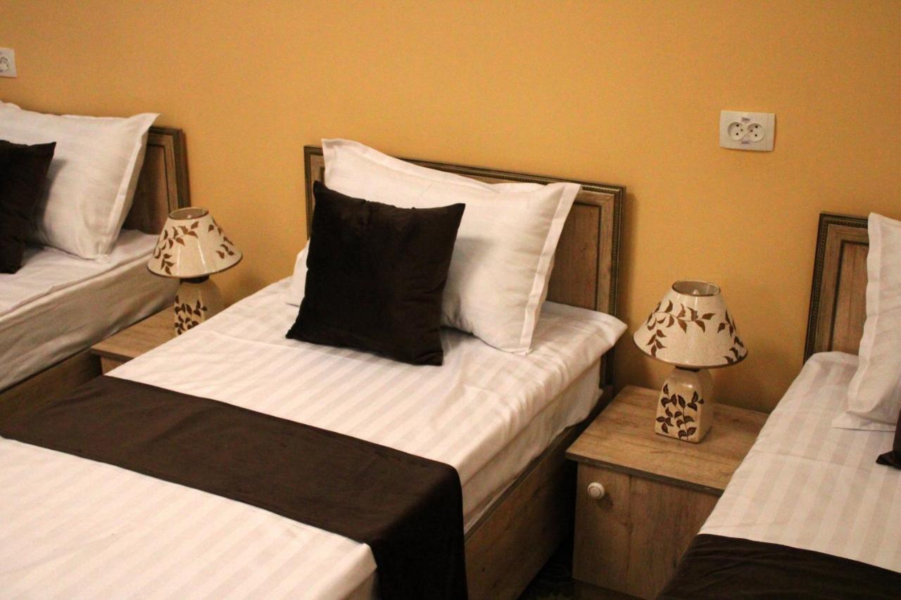 טשקנט Zafaron Hotel מראה חיצוני תמונה